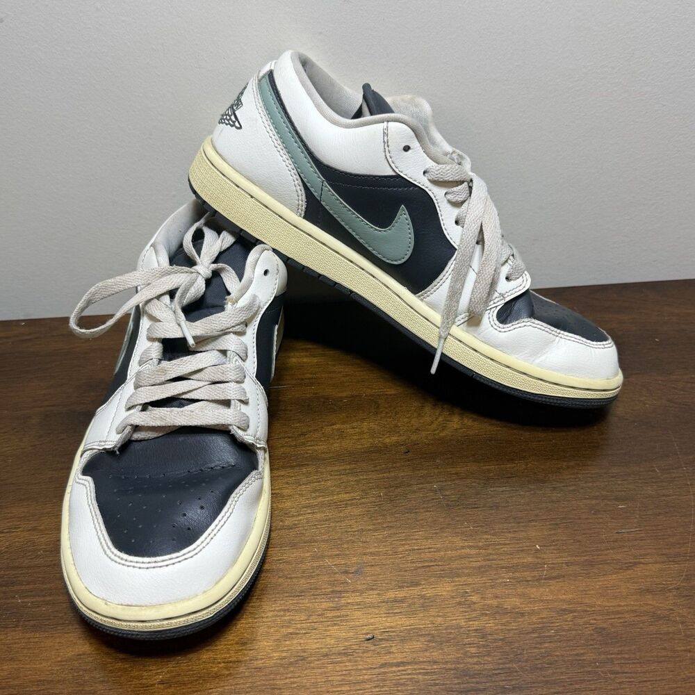 Air Jordan 1 Low Women’s Size 9.5 Anthracite / Jade Smoke Sail - Picture 2 of 10